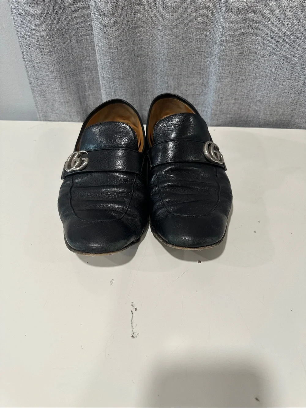 Authentic Gucci Black Leather Men's Loafers with Silver Hardware. Size 10.5